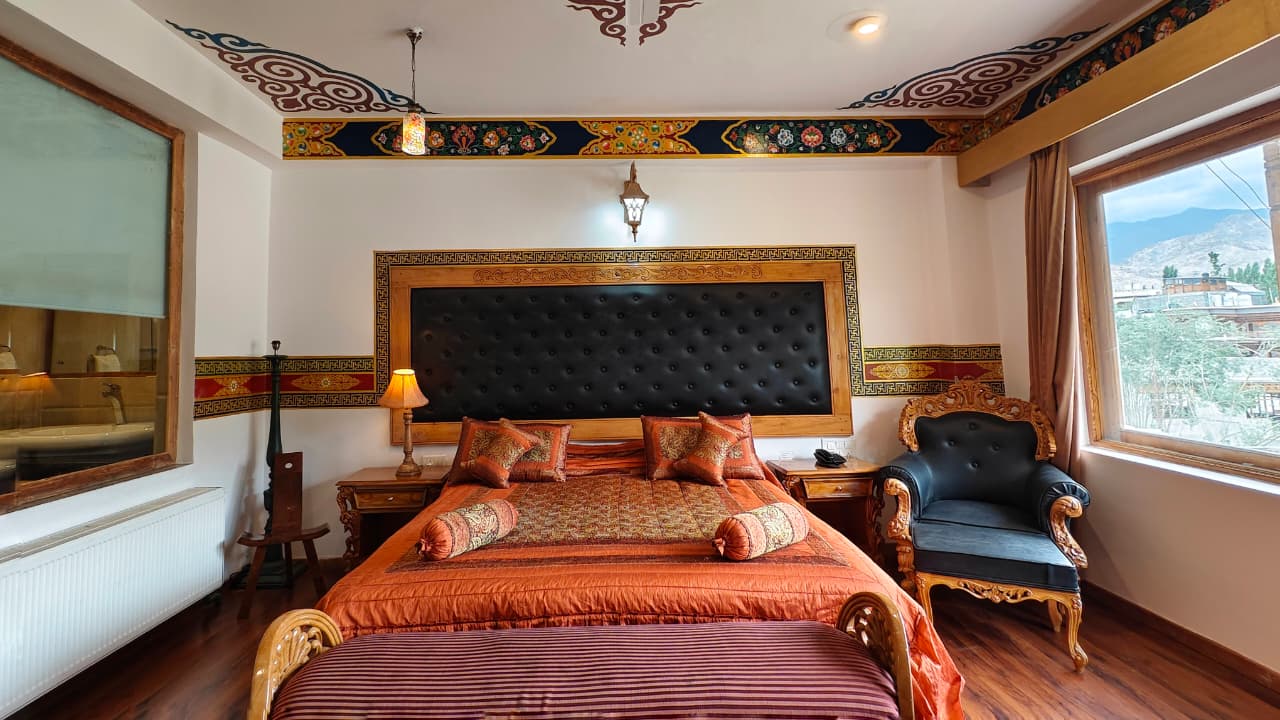 WhatsApp Image 2025-10-30 at 1.16.55 PM (2)