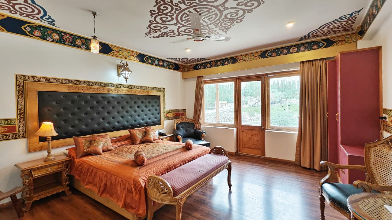 WhatsApp Image 2025-10-30 at 1.16.56 PM (2)